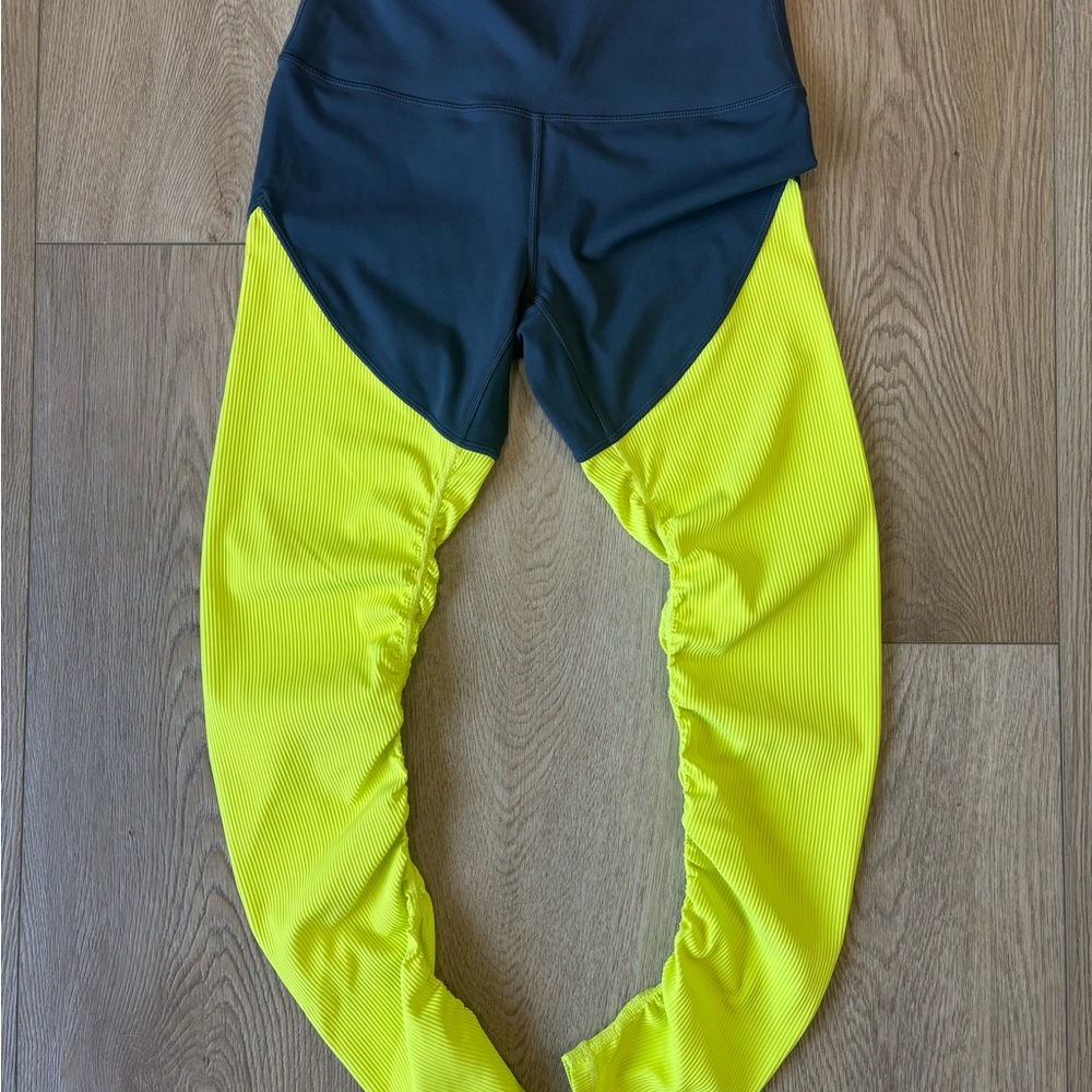 Zyia Active Neon Yellow Scrunch Leggings | Size 4 High Rise Colorblock
